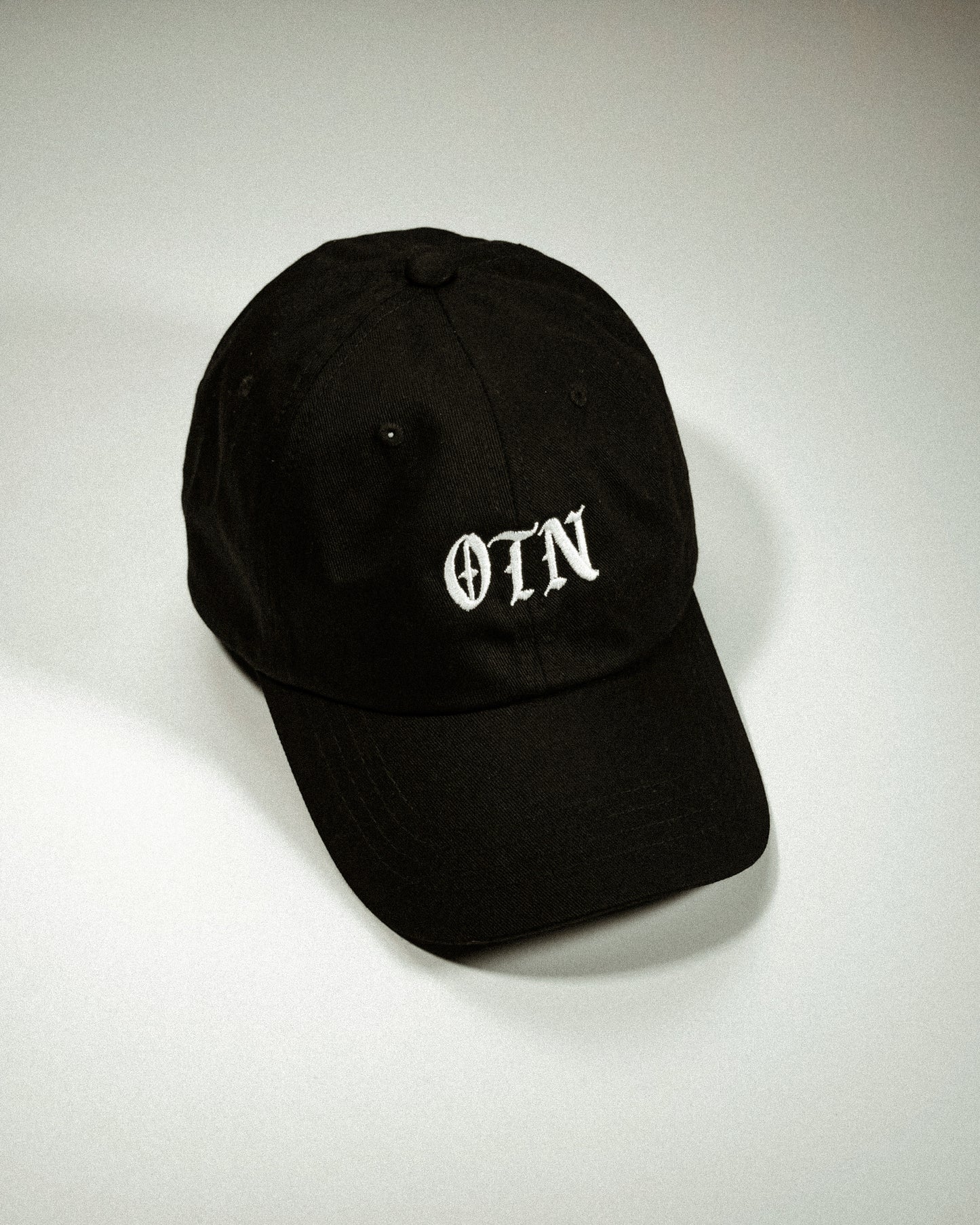 OTN® "SICARIO" PREMIUM DAD CAP [BLACK / WHITE]